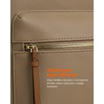 Mochila Feminina Luxo Monogramada Estilo Grife Internacional Alças Confortáveis Ajustáveis Zíper Dourado Espaço Interno Grande Bolsa Casual, Trabalho e Passeio - Imagem 7