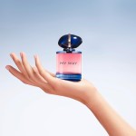 Armani Beauty, My Way Intense Eau de Parfum, Giorgio Armani Perfume Feminino, Floral Amadeirado Intenso, Fragrância com Notas de Flor de Laranjeira, Tuberosa da Índia, Baunilha e Sândalo - Imagem 3