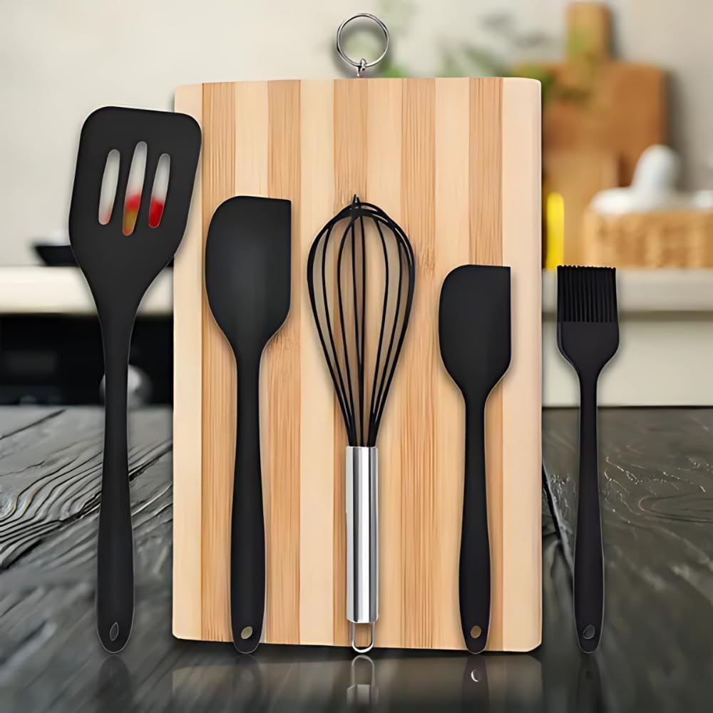 Kit-Utensilios-de-Cozinha-em-Silicone-5-Pecas-Resistente-ao.jpg Kit Utensílios de Cozinha em Silicone 5 Peças Resistente ao Calor com Batedor e Espátulas (Preto)
