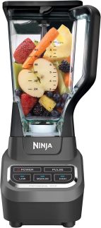 Ninja Liquidificador profissional BL610 de 2040 g com base de 1000 watts e tecnologia de trituração total para smoothies, gelo e frutas congeladas, preto, 24 cm C x 19 cm L x 43 cm A