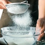 Kit com 3 Peneiras de Cozinha Inox com Alça – Tamanhos 8cm, 10cm e 12cm – Para Coar, Peneirar e Lavar Alimentos com Facilidade - Premium - Imagem 6