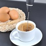 Mini Mixer Recarregável Batedor Espumador De Bebidas Batedor Ovos Fuê Portátil Elétrico (Preto) - Imagem 4