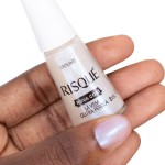 Esmalte Branco Risqué Lá vem Outra Pérola Cintilante 8ml - Imagem 5