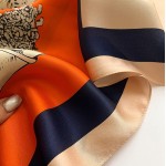 Cachecol feminino de seda quadrado 68,58 cm x 68,58 cm respirável e leve estampado - Imagem 3