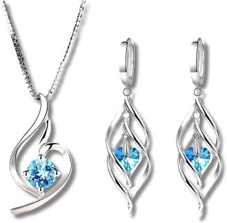 Conjunto Feminino "Esterlina Blue" com Colar e Brincos Banhados em Prata 925 – Semijoia com Pingentes de Zircônia Azul em Formato de Coração – Elegância e Sofisticação para o Dia a Dia