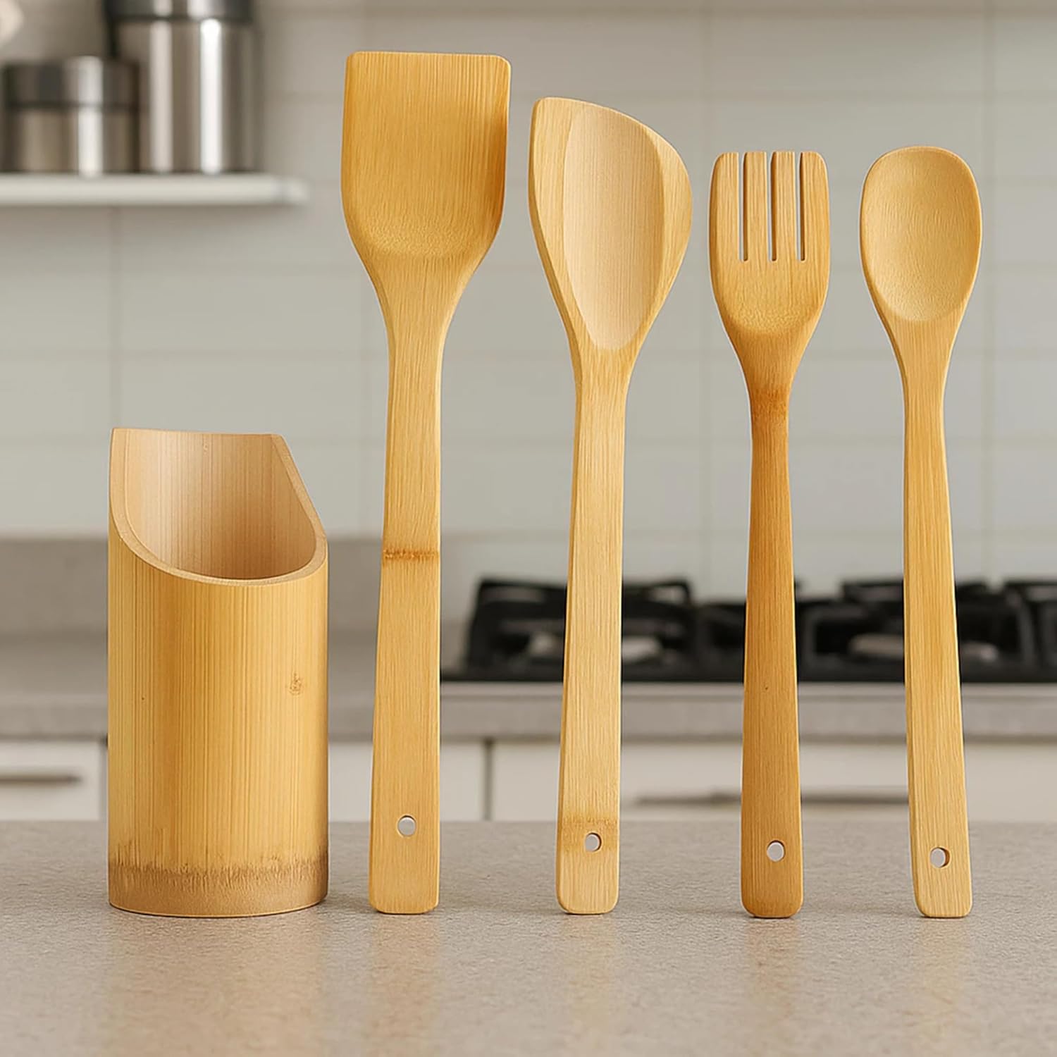 Conjunto-de-Utensilios-de-Cozinha-em-Bambu-5-Pecas-com.jpg Conjunto de Utensílios de Cozinha em Bambu, 5 Peças com Suporte, Colher, Garfo e Espátulas Natural Ecológico Resistente ao Calor Design Sofisticado Material Durável e Não Pega Cheiro