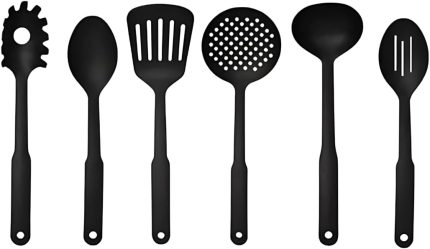 Kit Utensílios de Cozinha em Nylon Preto com Colher Concha Espátula Escumadeira e Pegadores