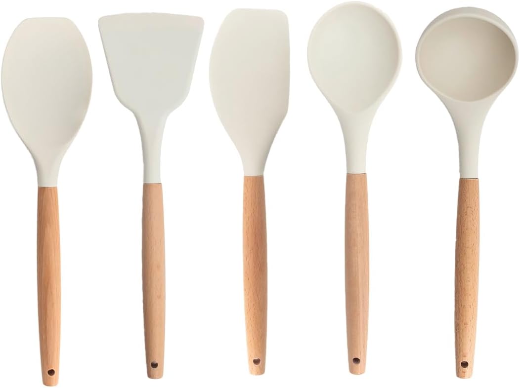 Oikos-Kit-5-Utensilios-de-Silicone-Off-White-com.jpg Oikos - Kit 5 Utensílios de Silicone Off White com Cabo de Madeira para Cozinha