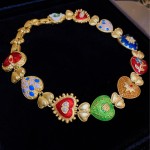 Gargantilha Feminina "Roda da Fortuna" com Pingente Sagrado Coração – Estilo Medieval, Luxo Atemporal e Fé – Material Cobre – Acompanha Bolsa de Veludo - Imagem 6