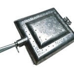 Sanduicheira Forma de Pão Bauru Simples com Cabo de Madeira - Imagem 3