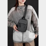 Bolsa tiracolo mini bolsa de peito com bolso duplo resistente à água, suporte de telefone de corrida para homens e mulheres, grande superfície de malha cinza - Imagem 5