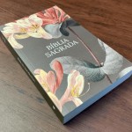 Bíblia Sagrada Pétalas | ARC | Letra Normal | Capa Brochura - Imagem 2