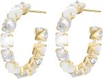 Brinco Argola Feminino com Pedra Opala Natural e Zircônias "Classic Fine" – Banhado a Ouro 18k – Acessório Elegante – Joia Clássica e Sofisticada – Acompanha Bolsa de Veludo