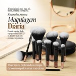Kit 10 Pincéis De Maquiagem Com Estojo Para Viagem – Cerdas Macias, Travel Size, Necessaire inclusa, Mini Pincéis Para Base, Blush, Pó, Sombras e Corretivo, Portátil e Multifuncional - Cores Variadas - Imagem 2