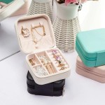 Porta Joias Pequeno Couro Portátil Mini Estojo Organizador de Joias Bijuterias Colar Pulseira Relógio Ideal para Viagens e Organização de Armário (Rosa) - Imagem 5