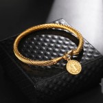 Pulseira Feminina "Única" São Bento em Aço Inoxidável 316L Banhada a Ouro 18k, Medalha Religiosa de Proteção, 21cm - Imagem 8