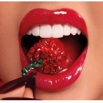 Cherry Bomb Gloss Labial Vinílico Vermelho com Pingente Exclusivo, Brilho Hidratante. Novidade PAM BY PAMELLA - Imagem 5