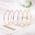 Conjunto de brincos femininos hipoalergênicos e argolas douradas leves para mulheres - Imagem 6