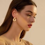 Conjunto Feminino de Brincos e Colar Banhados – Joias Minimalistas Elegantes para Todas as Ocasiões - Imagem 6