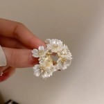 Brinco Feminino Argola "Floral Elegante" em Aço Inoxidável 2.2 cm x 3.6 cm – Acompanha Bolsa de Veludo - Imagem 5