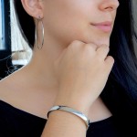 Brinco Argola Grande Feminina Aço inoxidável 316l Antialérgico Hipoalérgico Cor Prata Resistente Duravel Facil Limpeza - Imagem 6