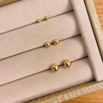 Trio de brincos Bolinha antialérgico Banhada Ouro 18k 3 pares - Imagem 5