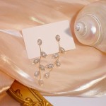 Brinco Feminino Luxo "Majestic" – Banhado a Ouro 14K com Cristais de Zircônia, Design em Ramos, Leve e Sofisticado – Joia Exclusiva para Ocasiões Especiais – Acompanha Bolsa de Veludo - Imagem 7