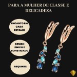Brinco Feminino Cristais Zircônia Azul "Puro Brilho" – 4,1cm – Semijoia Elegante Clássica e Versátil para Todas as Ocasiões – Acompanha Bolsa de Veludo - Imagem 4