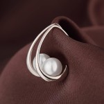 Brincos femininos com pingente de imitação de pérolas redondas modernas, prata, temperamento, elegante, joia feminina, 0.94, Latão, Sem pedra preciosa Pérola sintética - Imagem 3