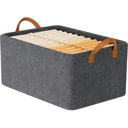 Cesto Organizador Multiuso 26L para Closet, Armário e Estante — Dobrável e Empilhável, Reforçado em Inox e MDF com Alça, Lavável, 47x28x20cm, Cinza