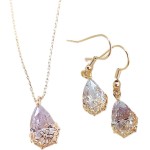 Conjunto de Joias Feminino ¨RainDrop¨ em Cristais Naturais e Cobre – Elegância, Versatilidade e Sofisticação – Acompanha Bolsa de Veludo