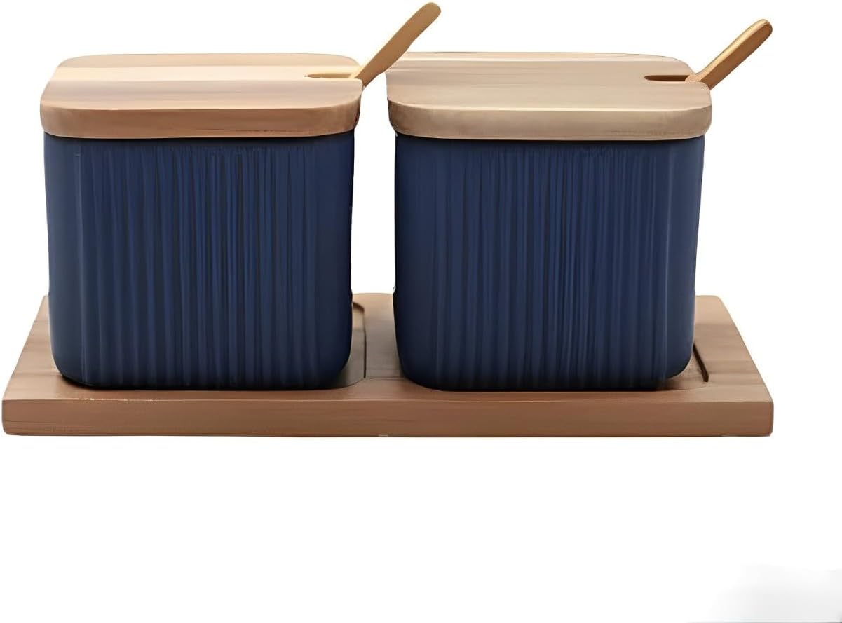 Jogo-2-Porta-Condimento-em-Ceramica-Com-Tampa-De-Bambu.jpg Jogo 2 Porta Condimento em Cerâmica Com Tampa De Bambu (Azul)